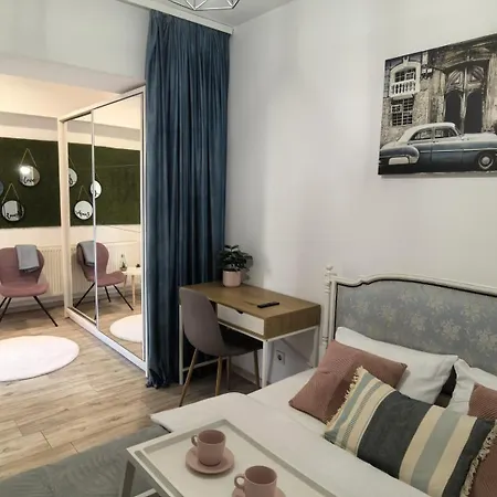 Quantum 22 Apartment *